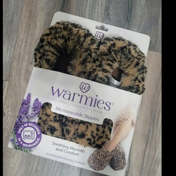 Leopard print Warmies microwavable slippers, NWT, one size fits all - Picture 1 of 8
